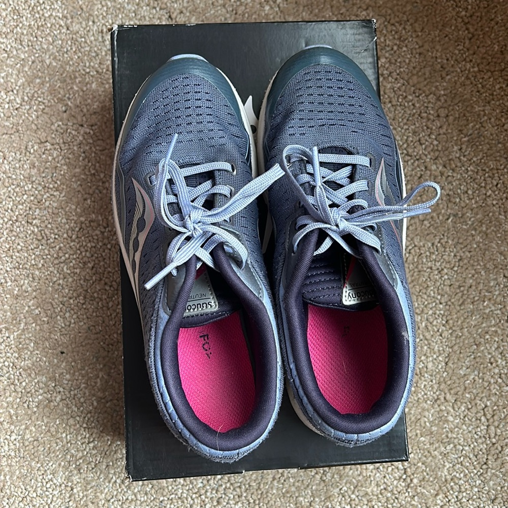 Saucony shoes